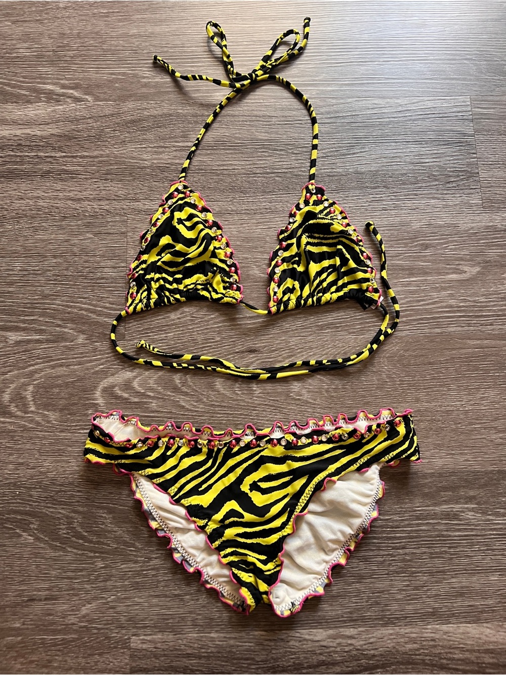 Luli Fama Yellow Zebra Print Bikini 👙 Scrunched bottoms